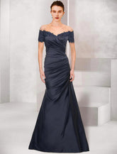 Hochzeitsgast Elegantes Vintage-Kleid für die Mutter der Braut mit schulterfreiem V-Ausschnitt und bodenlangem Satin mit kurzen Ärmeln und gerüschter Spitze