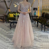 Vestido de noche rosa de lujo con cuentas y brillo, corte A, estilo Dubái, cuello redondo, mangas cortas, vestido formal Serene Hill LA70580