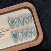 10pcs Light Luxury Handmade Fake Nails Shiny Blue Cat's Eye Almond False Nails Pearl Diamond Flash Silver Powder Press On Nail