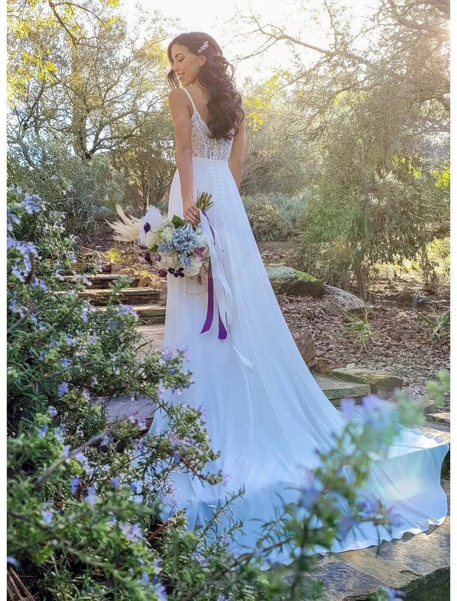 Beach Open Back Boho Wedding Dresses A-Line Camisole V Neck Spaghetti Strap Chapel Train Chiffon Bridal Gowns with Appliques Solid Color Beach Open Back Boho Wedding Dresses A-Line Camisole V Neck Spaghetti Strap Chapel Train Chiffon Bridal Gowns with Appliques Solid Color