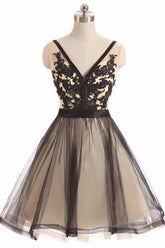 Black Tulle Lace V-neck Short Prom Dress Homecoming Dresses