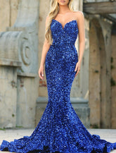 Meerjungfrau / Trompete Ballkleider Luxuriöses Kleid Formeller Abend Valentinstag Sweep / Brush Train Ärmellos Schulterfrei Mit Pailletten