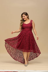 Elegantes ärmelloses A-Linien-Brautjungfernkleid aus Spitze mit U-Ausschnitt