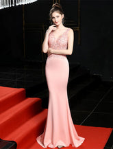 Abendkleid im Meerjungfrauen-/Trompeten-Stil, mit offenem Rücken, für formelle Hochzeitsgäste, Schleppe, ärmellos, V-Ausschnitt, Baumwollmischung mit Perlenapplikationen