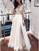 Hall Mature Brautkleider A-Linie V-Ausschnitt Langarm Sweep/Pinsel Schleppe Spitze Brautkleider mit Falten Schlitz Vorne