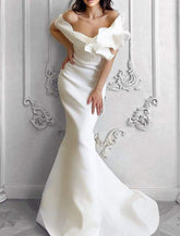 Meerjungfrau/Trompete Abendkleid Maxikleid Formeller Hochzeitsgast Hofschleppe Ärmellos V-Ausschnitt Stretchstoff mit Rüschen