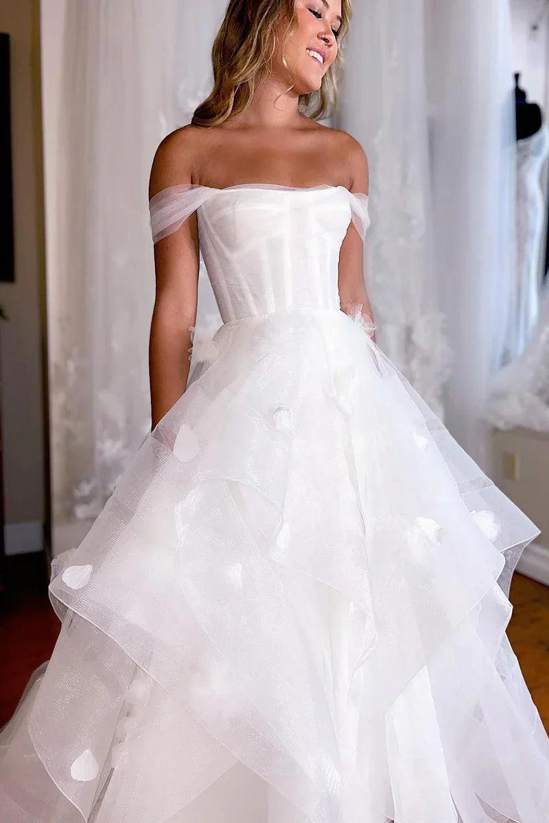 Vestido de novia NumberSea, sencillo, blanco, con corsé, corte A y apliques.