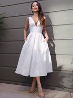 Brautkleider A-Linie/Princess-Linie Satin Gerafft V-Ausschnitt Ärmellos Länge