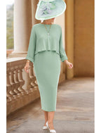 Elegantes, knielanges Kleid mit Rundhalsausschnitt und 3/4-Ärmeln aus Stretchstoff mit Falten für die Mutter der Braut