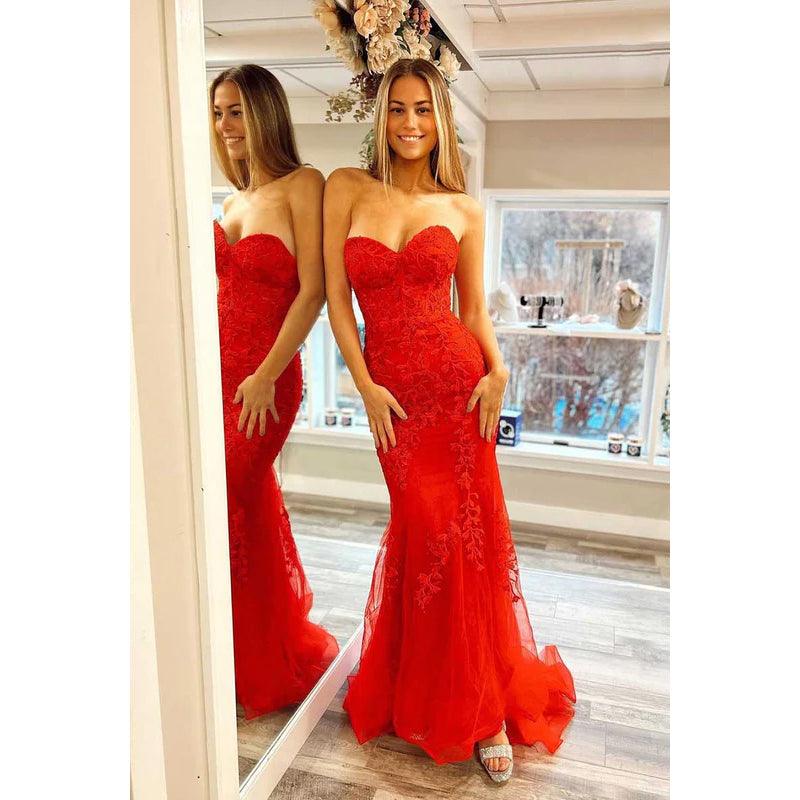 Sweetheart Strapless Lace Appliqued Tulle Long Prom Dress
