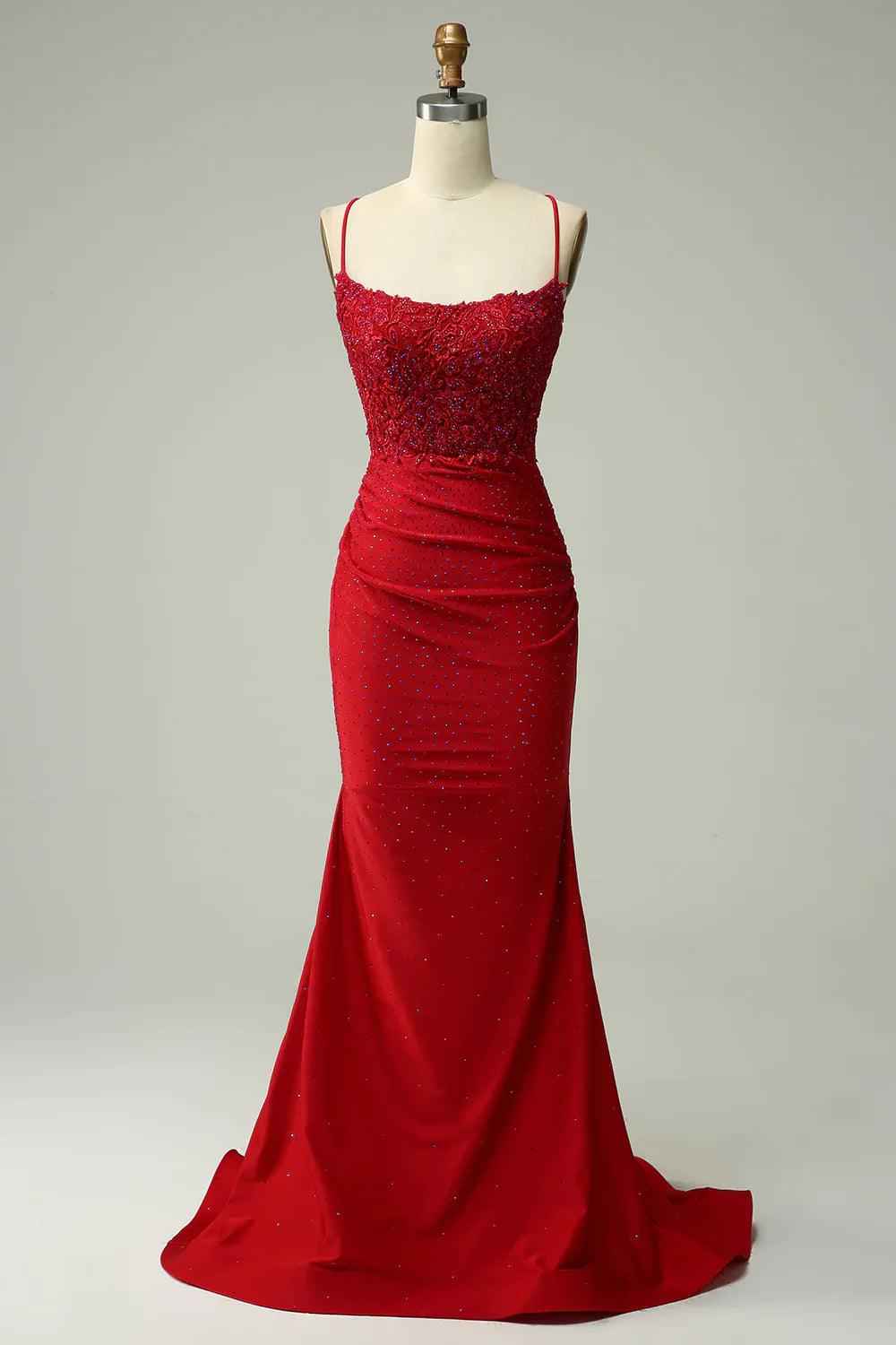 Vestido de fiesta largo verde oscuro con cuello halter y apliques de cuentas de sirena 