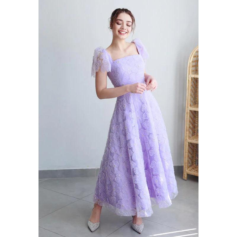 Elegante y lujoso vestido de fiesta de noche con apliques cuadrados en forma de A