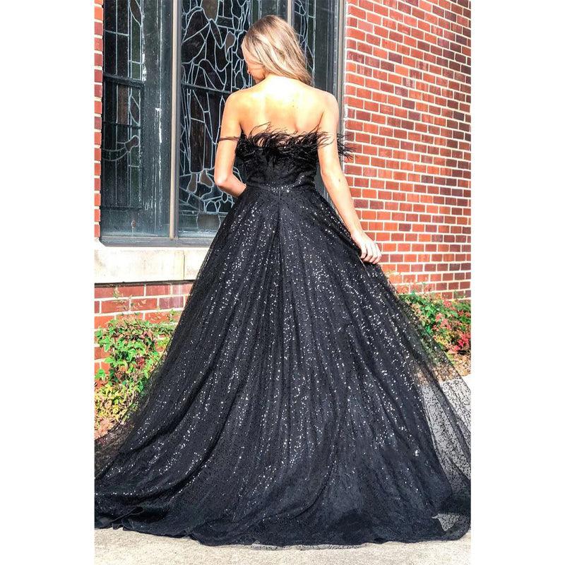 Trägerloses A-Linien-Ballkleid mit Federn und Glitzer in Schwarz 