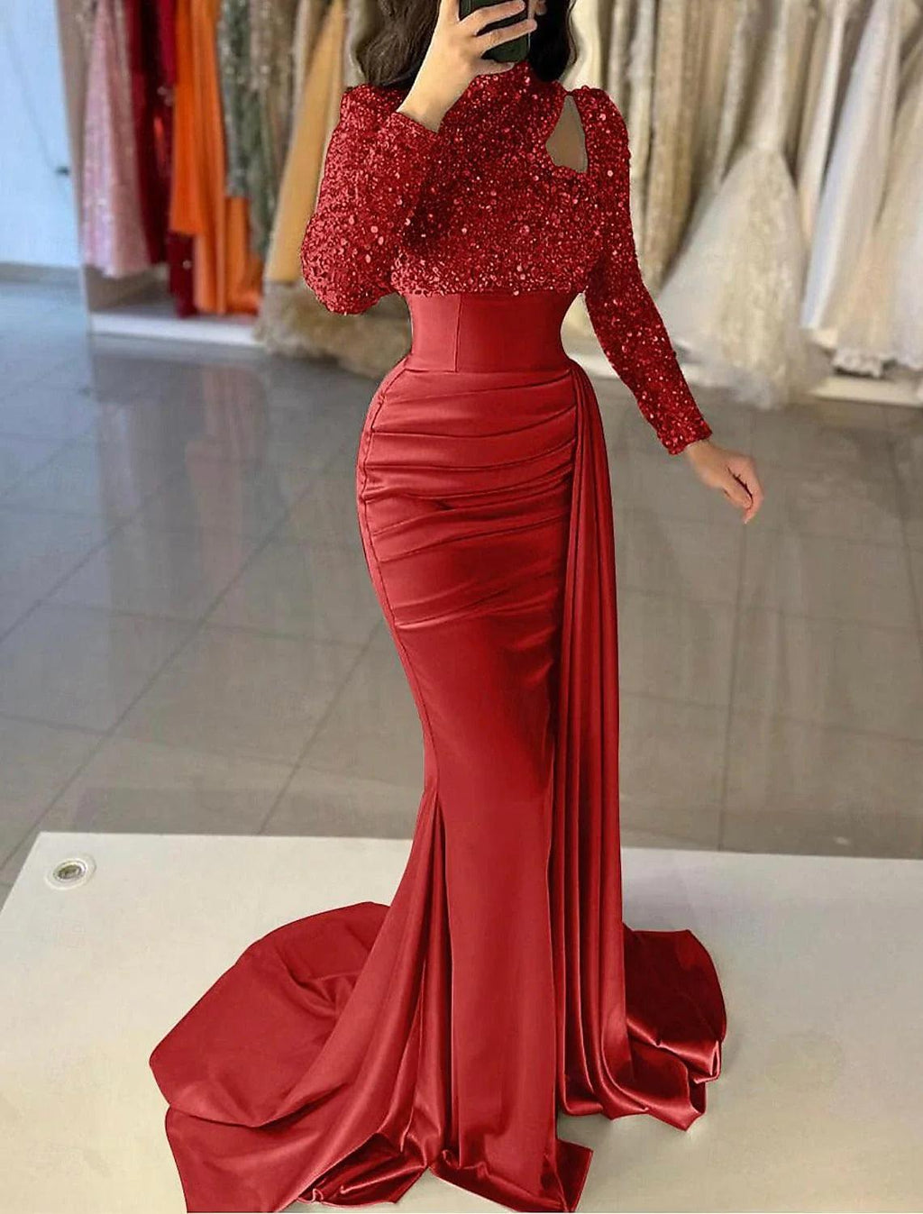 Meerjungfrauenkleid, elegantes formelles Abendkleid mit Schleppe, langen Ärmeln, hohem Halsausschnitt, Satin mit Perlen und Pailletten