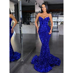 Vestido de fiesta largo de sirena con lentejuelas y tirantes finos y purpurina 