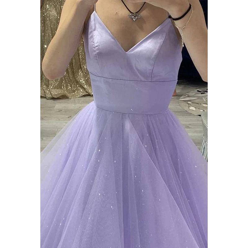 Vestido de fiesta largo de tul brillante con escote en V y tirantes finos en forma de A