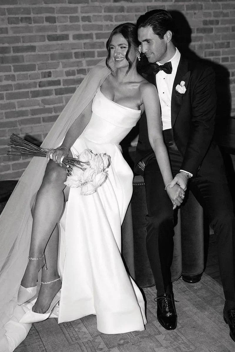 Vestidos de novia de satén blanco, corte A, sin tirantes y con abertura