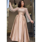 Wunderschönes und bezauberndes A-Linien-Abendkleid mit langen, schwungvollen Ärmeln