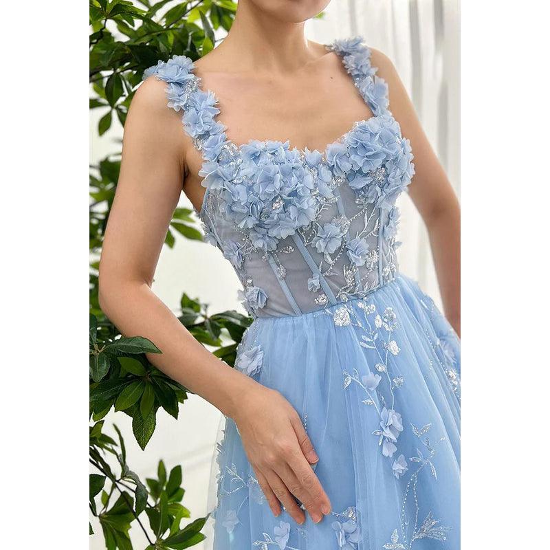 Glamouröses und dramatisches, quadratisches A-Linien-Ballkleid mit Tüllapplikationen und Blumenmuster