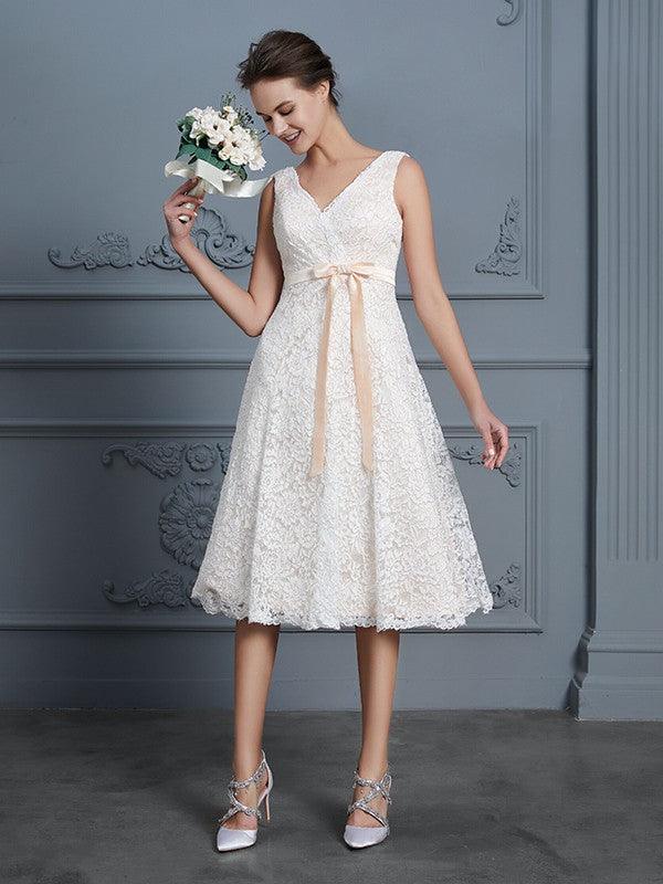 Vestidos de novia Princesa Escote en V Sin mangas Hasta la rodilla Encaje
