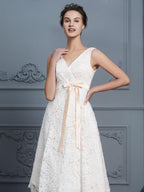 Vestidos de novia Princesa Escote en V Sin mangas Hasta la rodilla Encaje