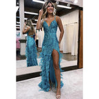 Glamoroso y dramático vestido de fiesta de noche con escote en V, corte trompeta/sirena y tirantes
