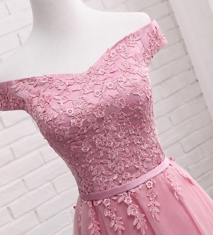 Precioso vestido de fiesta corto con hombros descubiertos, bonito vestido de bienvenida