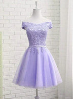 Schönes schulterfreies, kurzes Partykleid, süßes Homecoming-Kleid