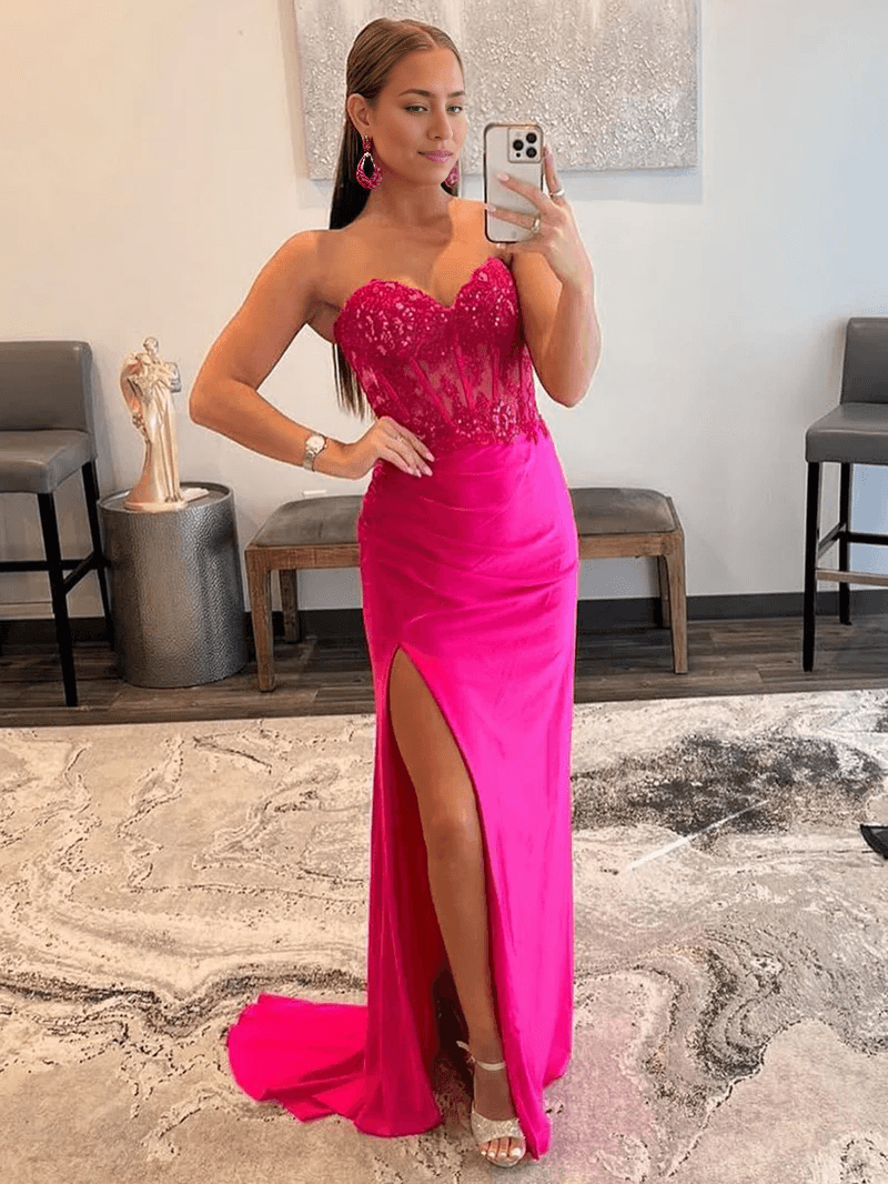 Vestido de fiesta tubo sin tirantes escote corazón largo con abertura