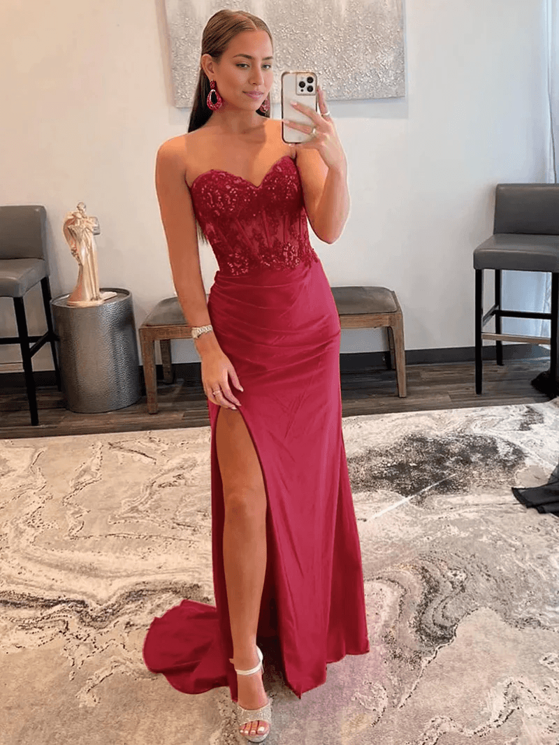 Vestido de fiesta tubo sin tirantes escote corazón largo con abertura