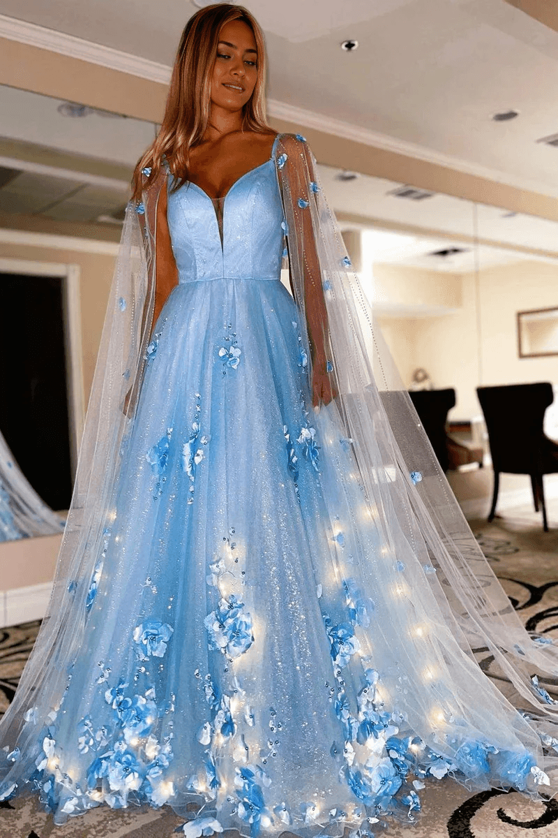 Vestido de fiesta de encaje floral lavanda, corte A, mangas tipo capa, corte A, escote corazón, tul escalonado, largo con abertura
