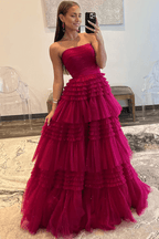 Vestido de fiesta largo de tul sin tirantes, corte A y volantes escalonados