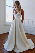 Vestido de novia corte A escote en V blanco largo con lazo