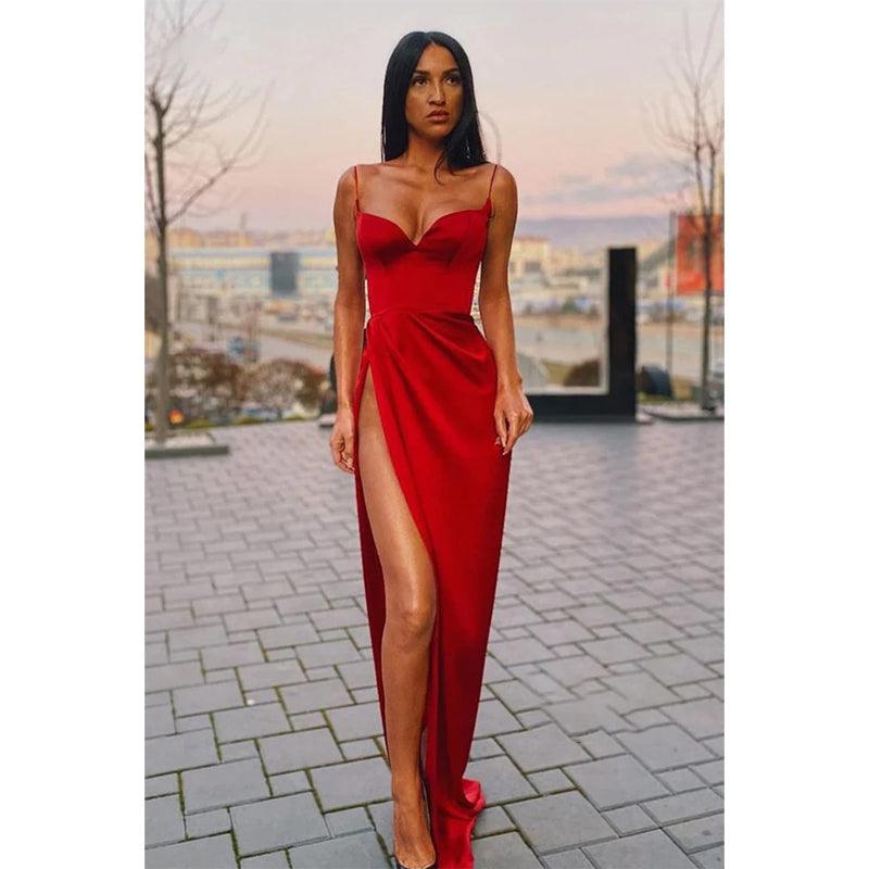 Langes Ballkleid mit Spaghettiträgern und hohem Schlitz für Damen