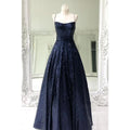 Vestido de fiesta único con lentejuelas brillantes en azul marino 