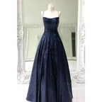 Vestido de fiesta único con lentejuelas brillantes en azul marino 