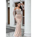 Glamouröses und dramatisches schulterfreies Ballkleid im Trompeten-/Meerjungfrauenstil mit langen Ärmeln und Perlen