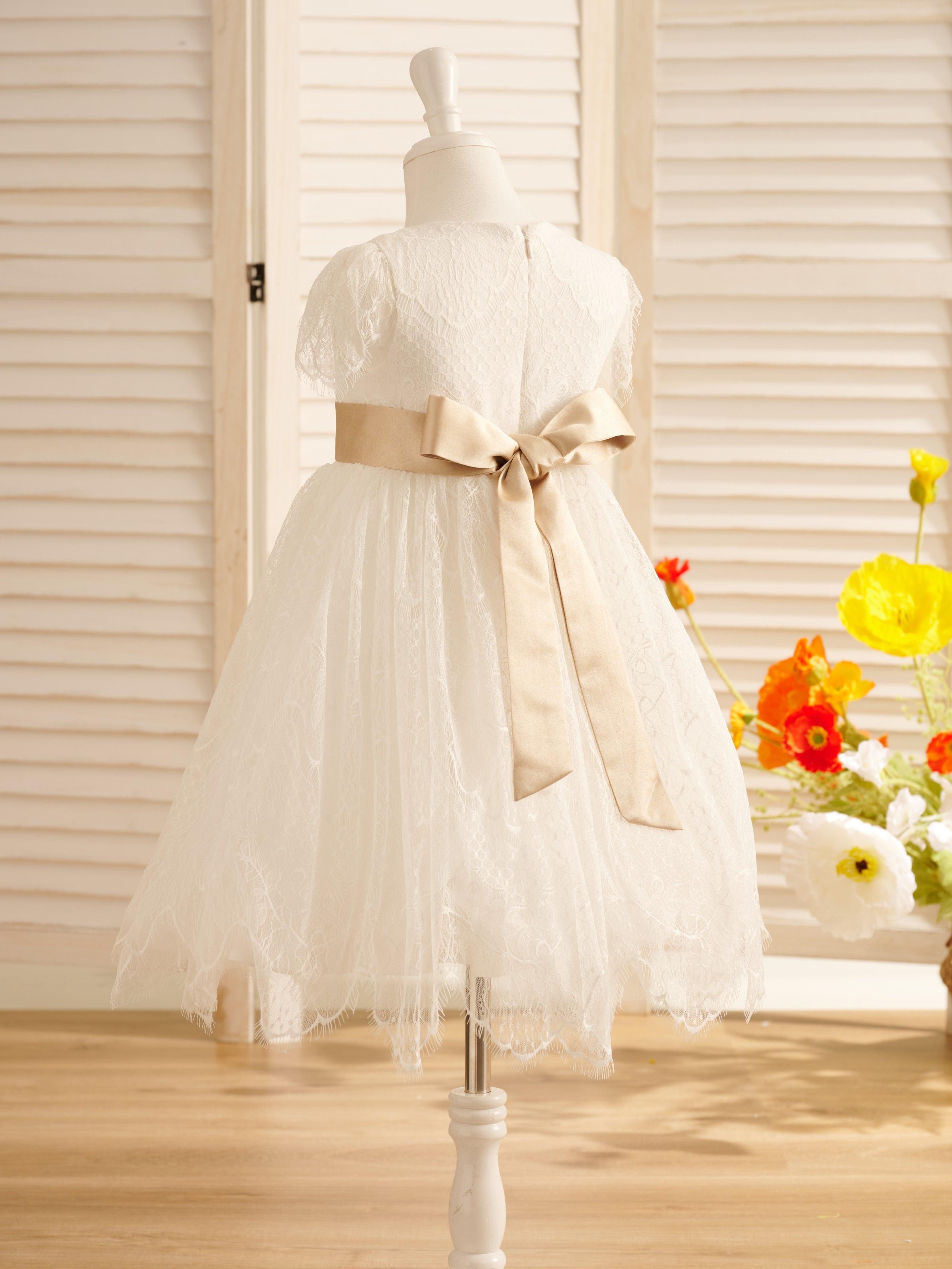 Vestido de niña de las flores de primera comunión color marfil con encaje 