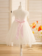Vestido de niña de las flores de primera comunión color marfil con encaje 