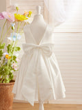 Elegantes A-Linien-Satin-Kleid mit V-Rücken und Schleife, knielang, Blumenmädchenkleid