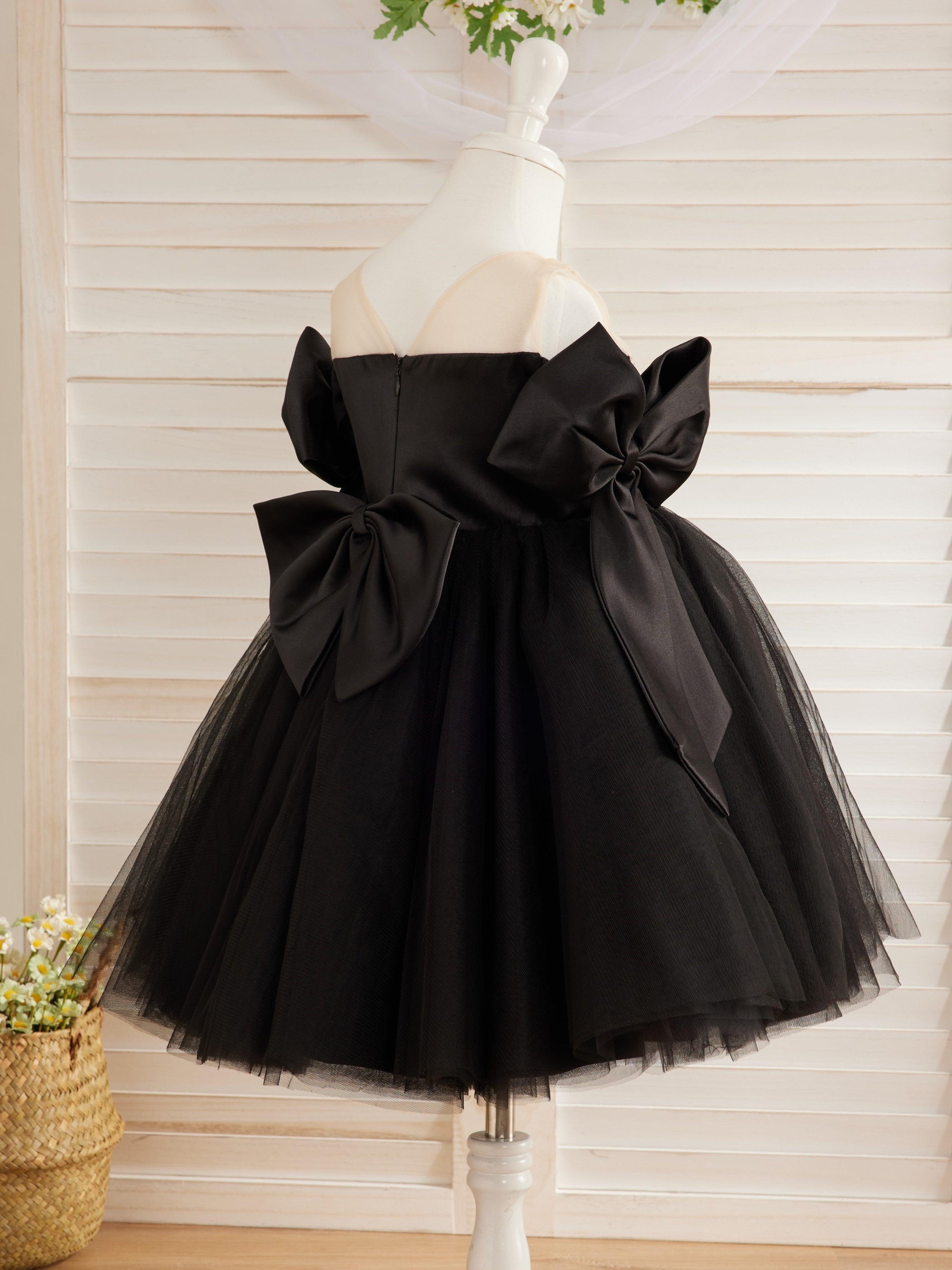 Vestido de tul negro hasta la rodilla con hombros descubiertos para niña 