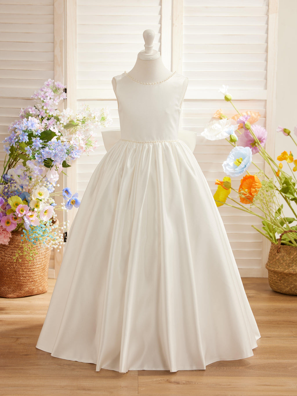 Sleeveless Satin Beaded Neckline and Bow Detail Dress