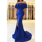 Vestido de noche formal de sirena con abertura alta y hombros descubiertos en satén azul real 