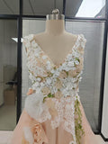 NumberSea Elegantes Tüll A-Linie V-Ausschnitt Blumenspitze Brautkleid MW1009
