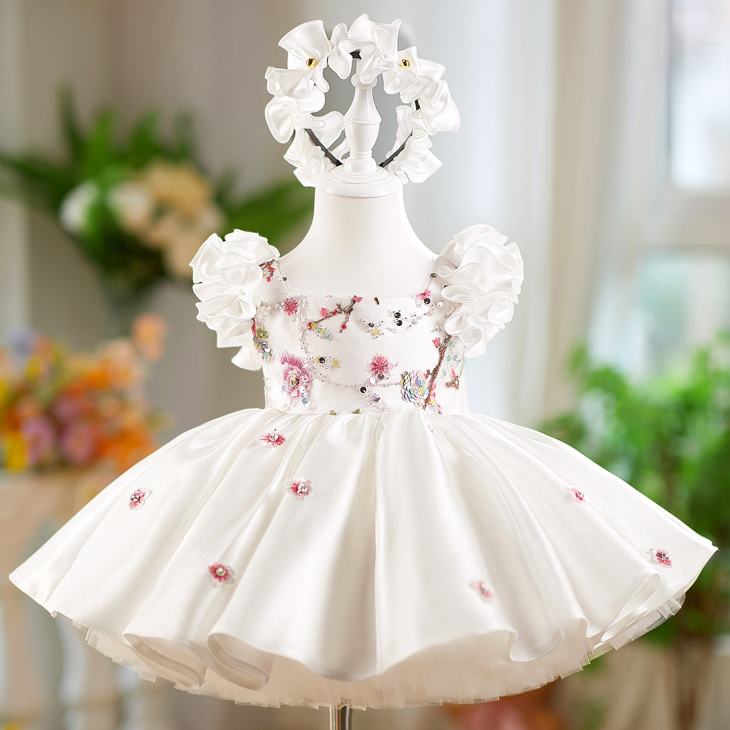 Vestido rosa para niña con bordado floral, lentejuelas y tul hasta la rodilla 