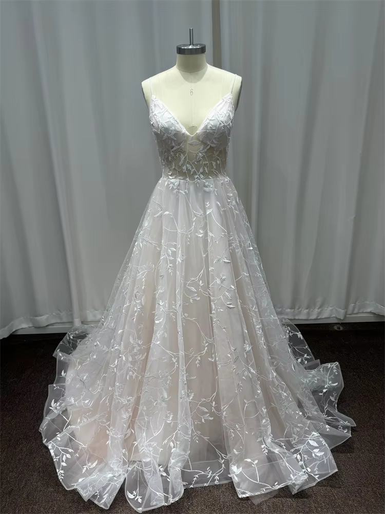 NumberSea Tulle A-line V-neck Spaghetti Straps Lace Appliques Wedding Dresses