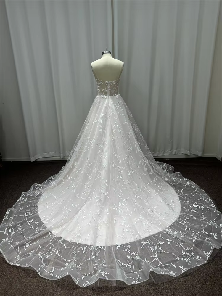 NumberSea Tulle A-line V-neck Spaghetti Straps Lace Appliques Wedding Dresses