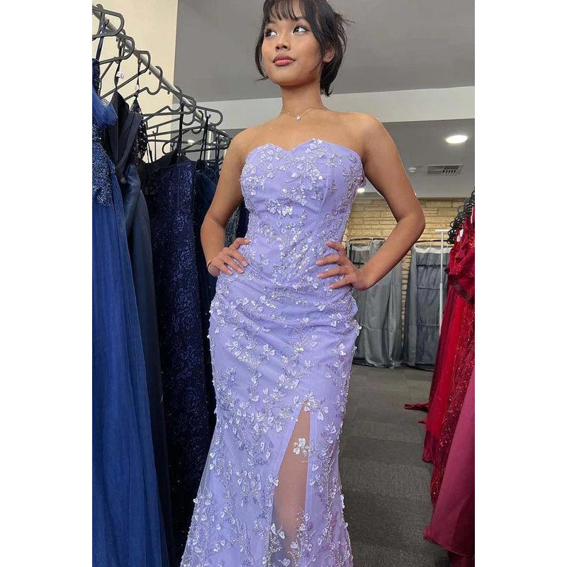 Vestido de fiesta largo con abertura, sin tirantes, con apliques y cuentas