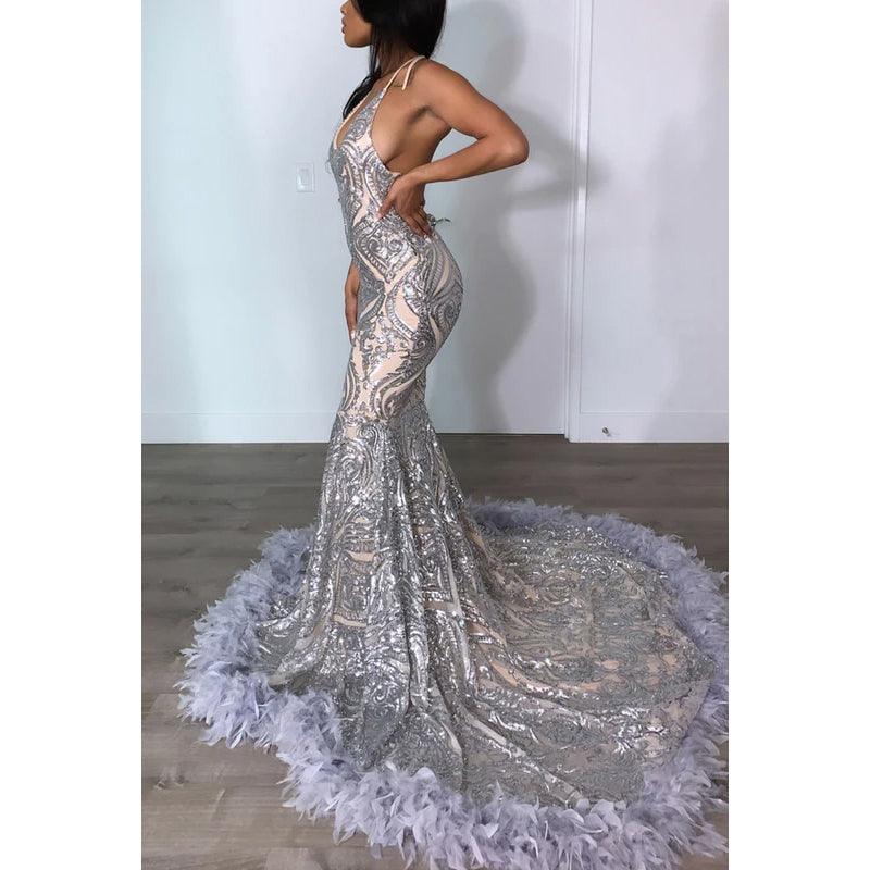 Vestido de noche largo de sirena con escote en V, lentejuelas, satén y plumas