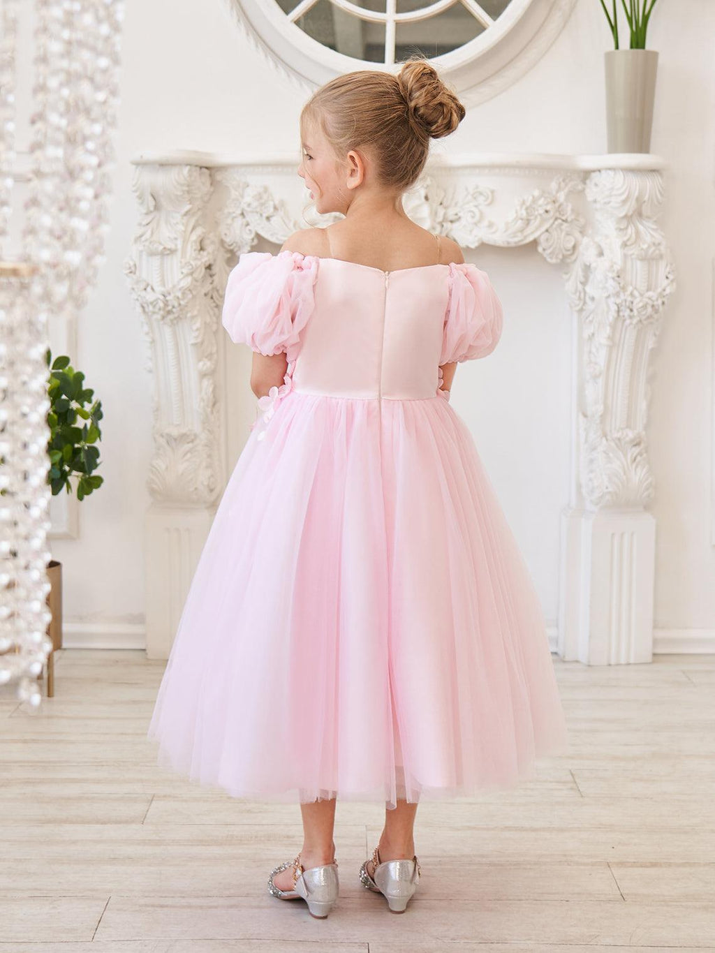 Vestido de tul para niña de las flores, largo hasta la rodilla, con mangas abullonadas y hombros descubiertos, apliques florales 3D 